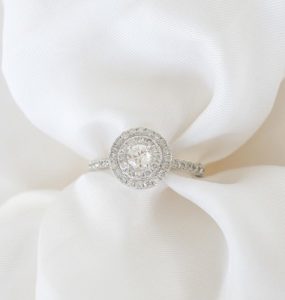 انگشتر جواهر بسیار خاص