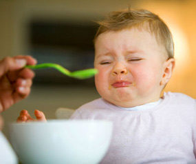 نوزاد گرسنه